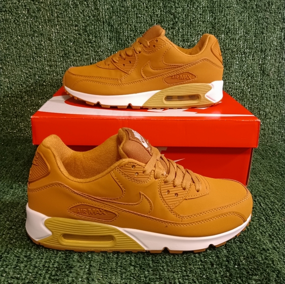 Nike Air Max 90s - Picture 1 of 6